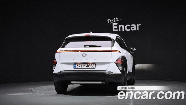 Hyundai Kona 2023 — photo 4