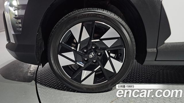Hyundai Kona 2023 — photo 5