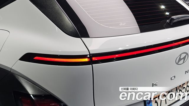 Hyundai Kona 2023 — photo 9