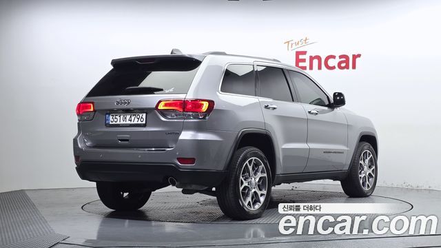 Jeep Cherokee 2021 — photo 2