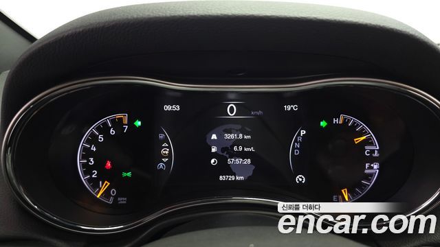 Jeep Cherokee 2021 — photo 11