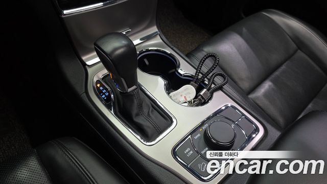 Jeep Cherokee 2021 — photo 12