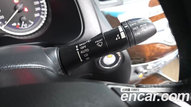 Infiniti QX60 2015 — photo 34