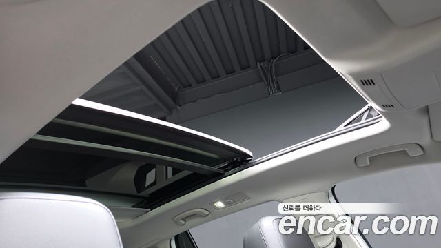 Volkswagen Tiguan 2022 — photo 25