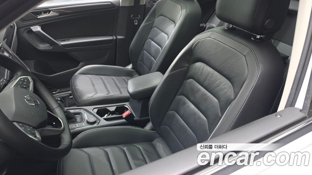 Volkswagen Tiguan 2022 — photo 27