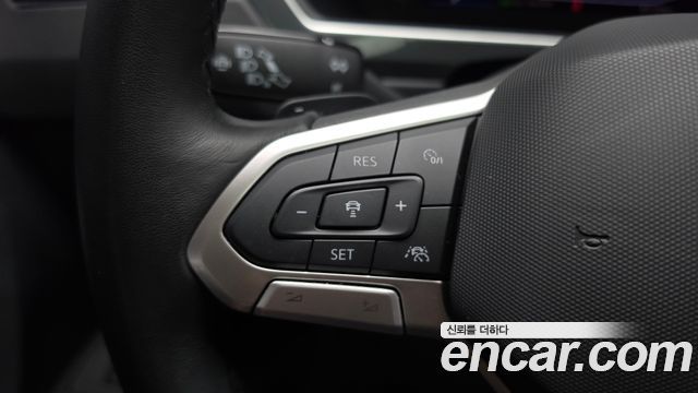 Volkswagen Tiguan 2022 — photo 29