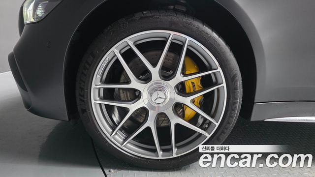 Mercedes-Benz AMG GT 2023 — photo 5
