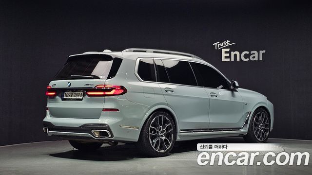 BMW X7 2025 — photo 2