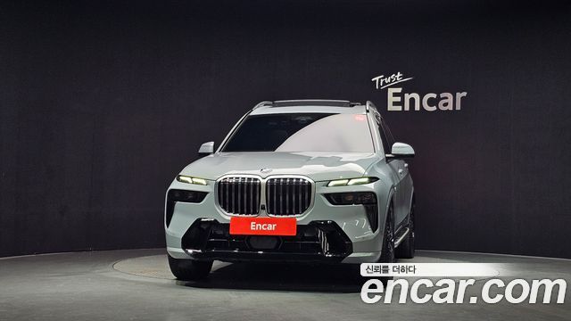 BMW X7 2025 — photo 3