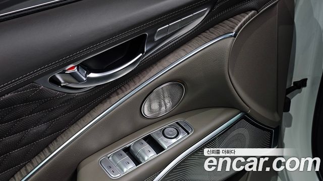 Kia K9 2022 — photo 16