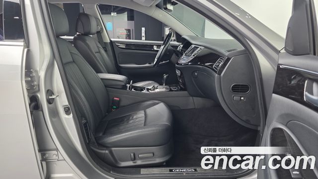 Hyundai Genesis 2012 — photo 11