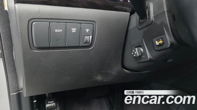 Hyundai Genesis 2012 — photo 19