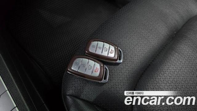 Hyundai AVANTE 2018 — photo 15