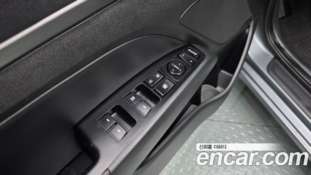 Hyundai AVANTE 2018 — photo 20