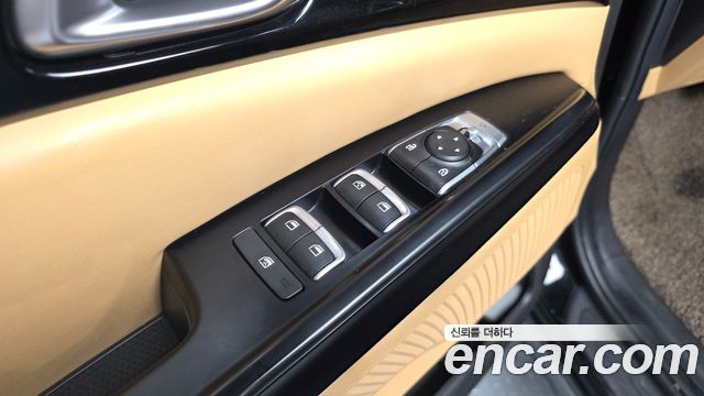 Kia Canival 2021 — photo 29