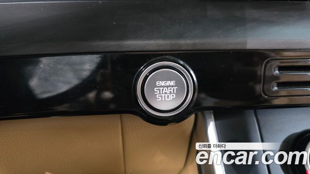 Kia Canival 2021 — photo 30