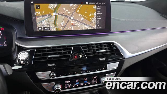 BMW Gran Turismo 2022 — photo 14