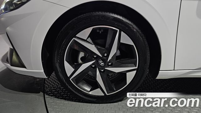 Hyundai AVANTE 2021 — photo 5