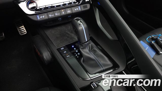 Hyundai AVANTE 2022 — photo 12