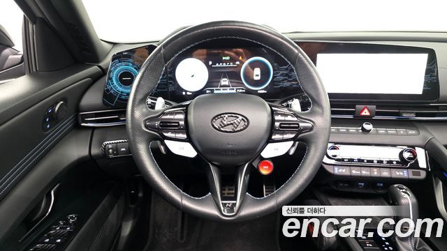 Hyundai AVANTE 2022 — photo 18