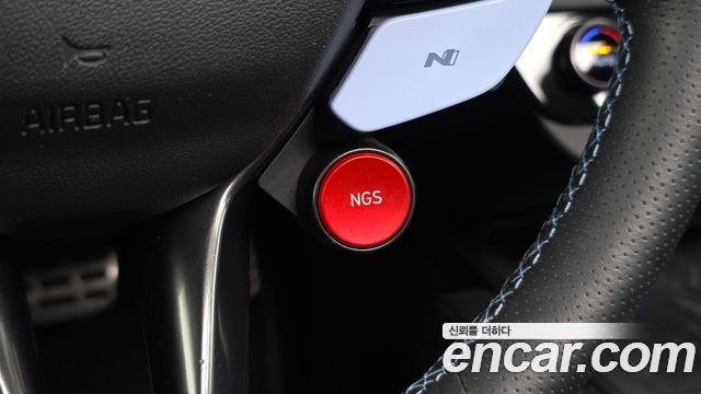 Hyundai AVANTE 2022 — photo 30