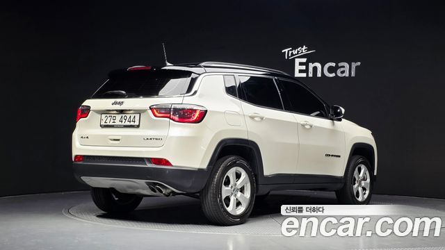 Jeep Compass 2018 — photo 2