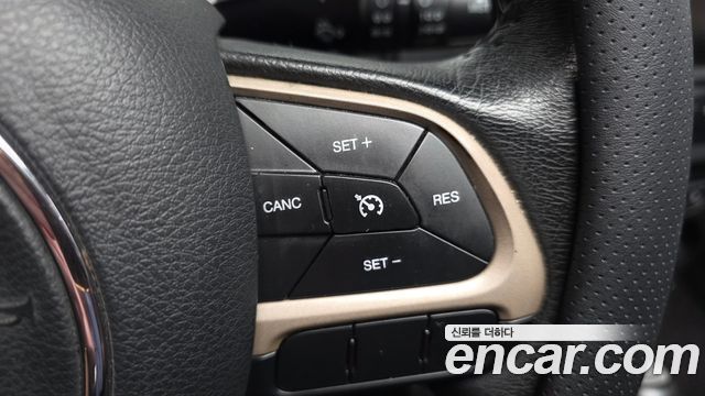 Jeep Renegade 2016 — photo 17