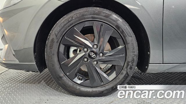 Hyundai AVANTE 2023 — photo 5