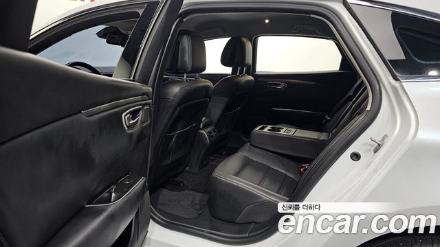 Renault Korea SM6 2022 — photo 18