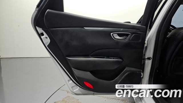 Renault Korea SM6 2022 — photo 15