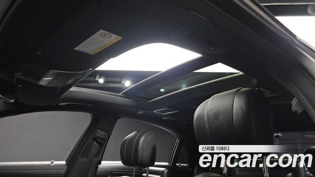 Mercedes-Benz S-Class 2017 — photo 16
