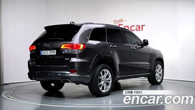 Jeep Cherokee 2021 — photo 2