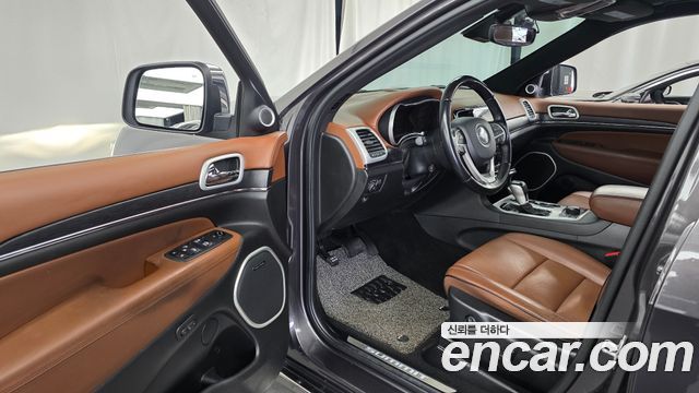 Jeep Cherokee 2021 — photo 13