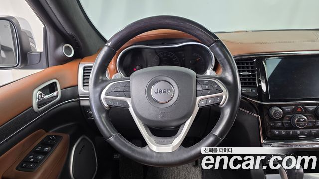 Jeep Cherokee 2021 — photo 18