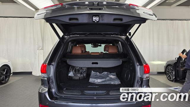 Jeep Cherokee 2021 — photo 26