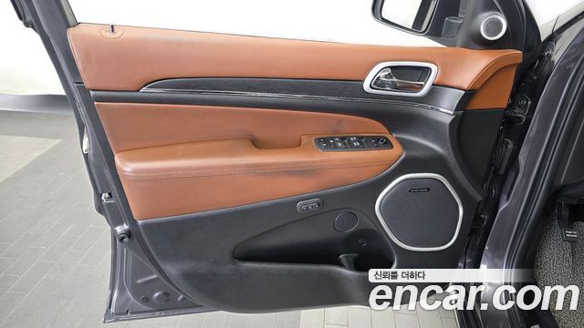 Jeep Cherokee 2021 — photo 14