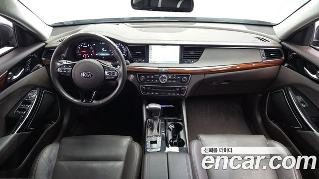 Kia K7 2017 — photo 10