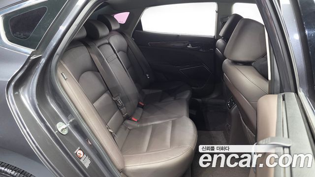 Kia K7 2017 — photo 17