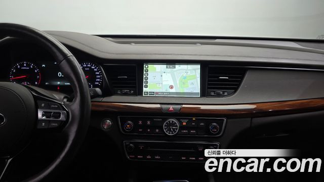 Kia K7 2017 — photo 20