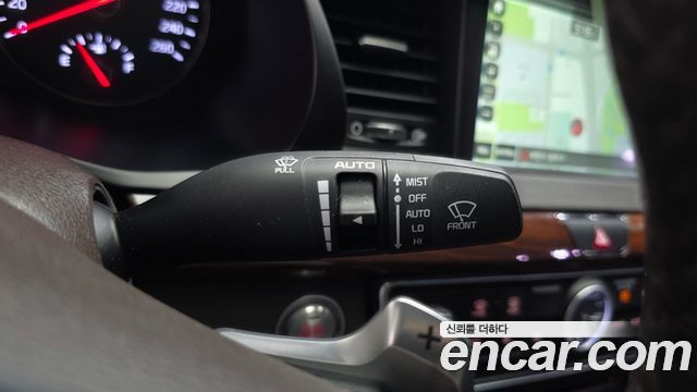 Kia K7 2017 — photo 26