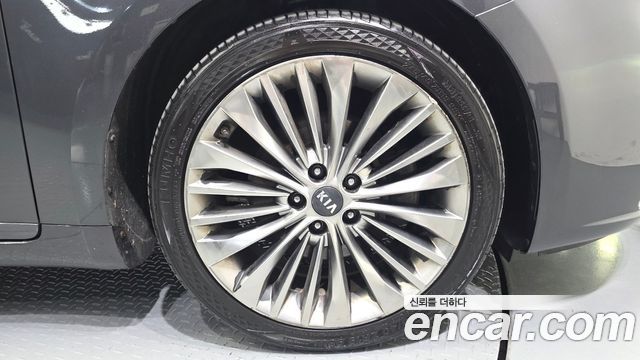 Kia K7 2017 — photo 7