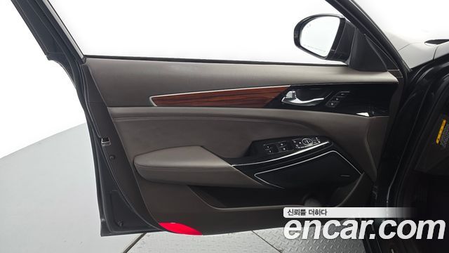Kia K7 2017 — photo 14