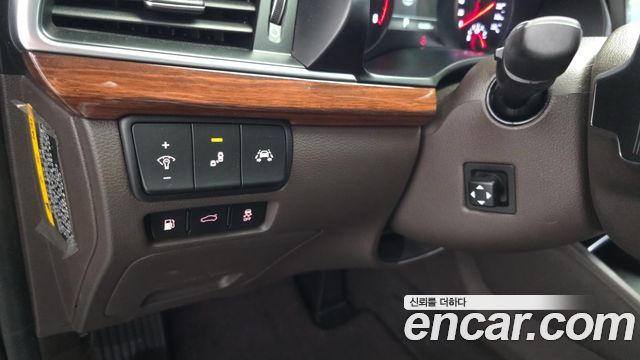 Kia K7 2017 — photo 29