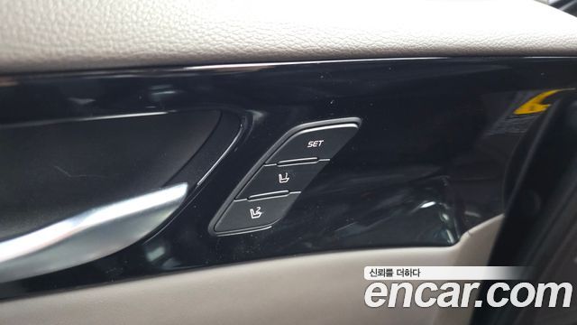 Kia K7 2017 — photo 31