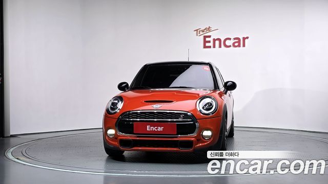 Mini Cooper 2019 — photo 3