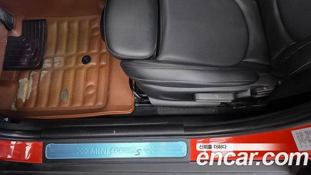 Mini Cooper 2019 — photo 31