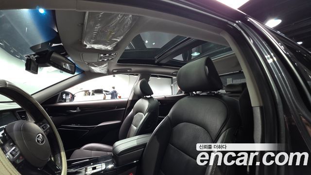 Kia K7 2017 — photo 17