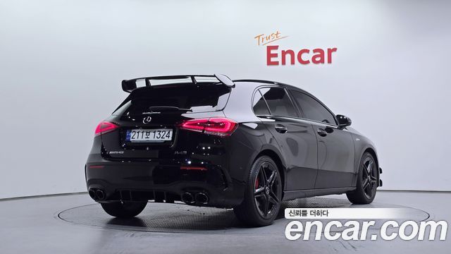 Mercedes-Benz A-Class 2021 — photo 2