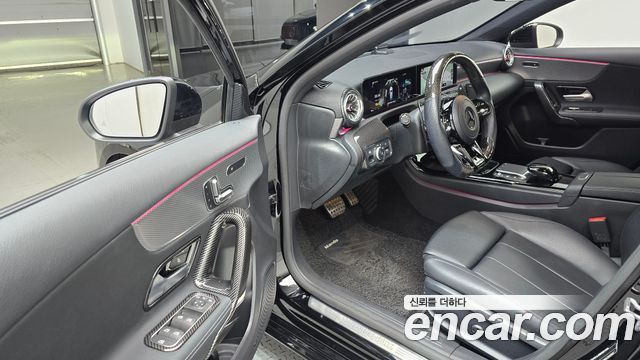 Mercedes-Benz A-Class 2021 — photo 13