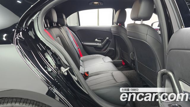 Mercedes-Benz A-Class 2021 — photo 17